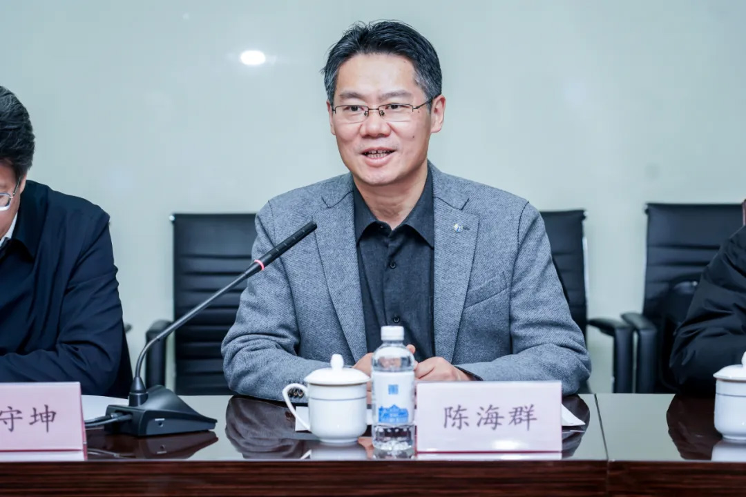 常州大學(xué)徐守坤書記、陳海群校長一行蒞臨神開參觀考察(圖4)